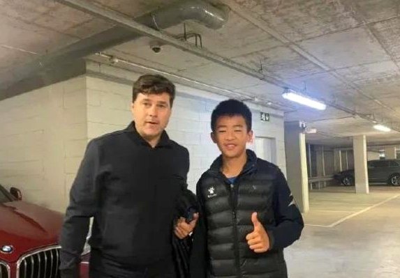 董路带队西班牙狂欢  09国少干儿子胜利方式别具一格