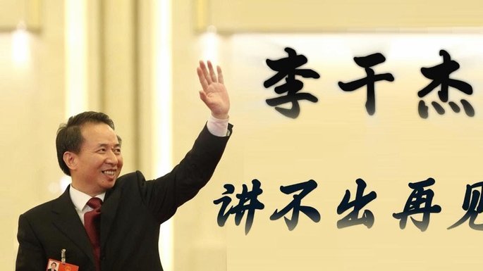 先别提辅导桑了。我们来聊聊董老师中冠预选赛出局的事