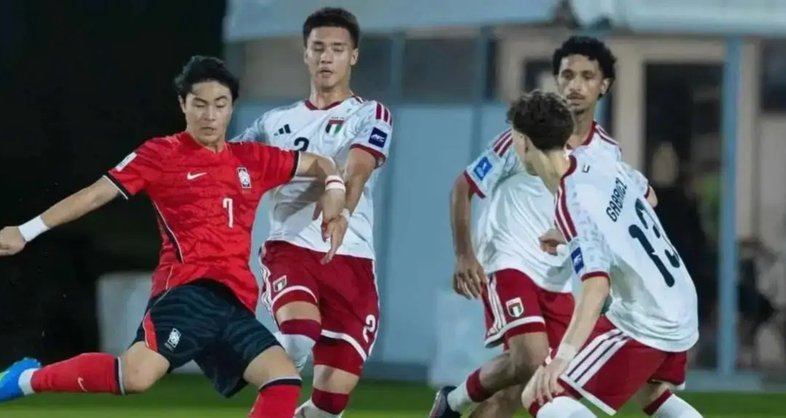 西班牙小鱼儿恭喜张林峒跨级入选U17国少，同时认为09流浪小将已经全面落后