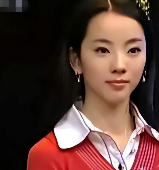 知情人：申思在幸运星是顾问身份，并不是专职带队