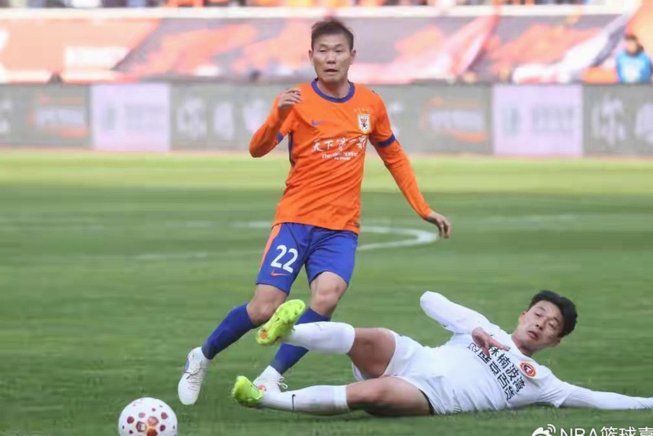 辽宁铁人官方：李浩然、费利佩伤缺2-3周