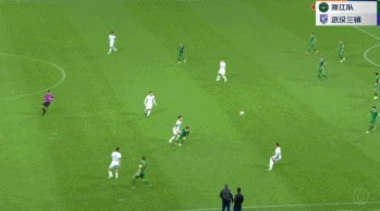 半场：浙江5-0玉昆，米特里策3射1传，托利奇助攻戴帽