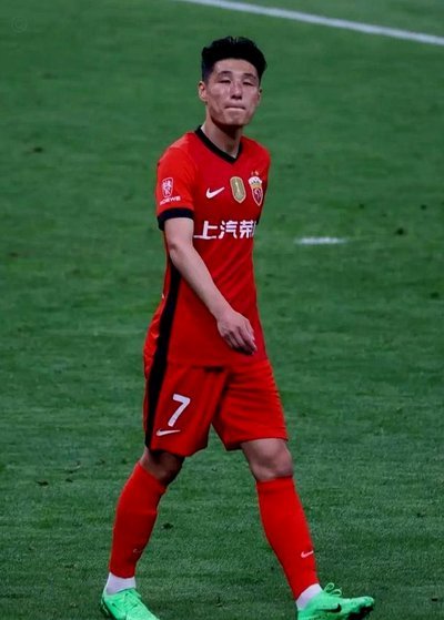 海港4-1津门虎：莱昂纳多传射建功